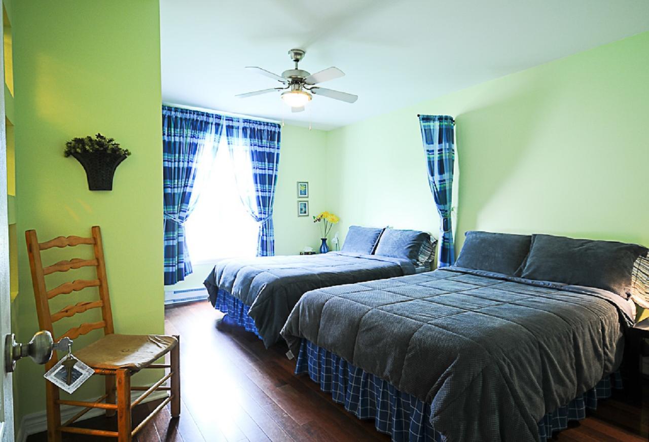 מונט טרמבלאנט Auberge Le Voyageur מראה חיצוני תמונה